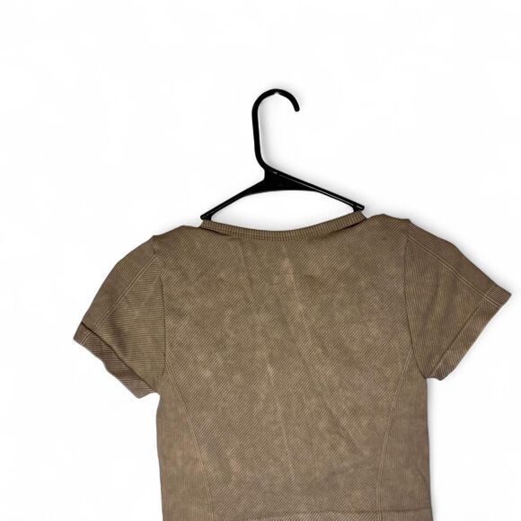 Women's Gypsy & Jade Small Cropped Ribbed Short Sleeve Top - Picture 6 of 7